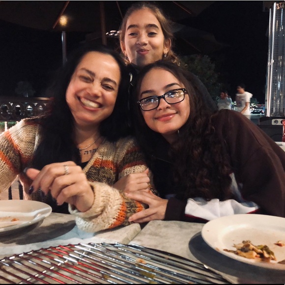 Meet your Posher, Alejandra - Picture 2 of 5